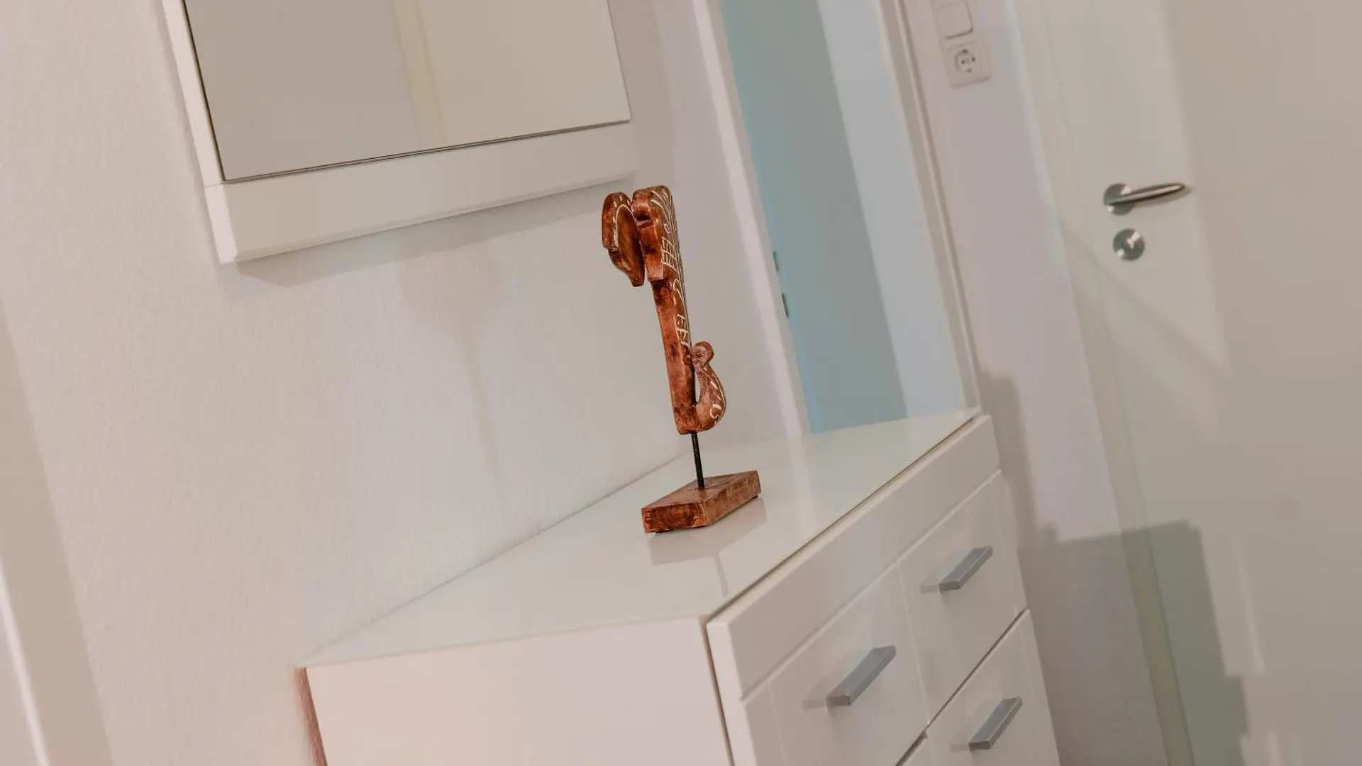 Big 3 Bedrooms Apartment At Ground Floor Hanóver Alemania